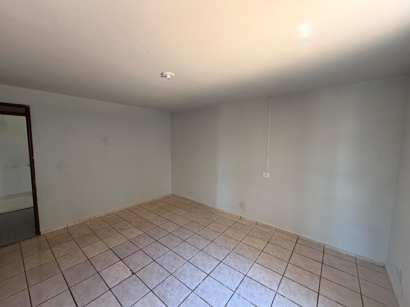 Casa com 2 Quartos, 80 m² e 4 Vagas no Jardim Liberdade - Maringá/PR