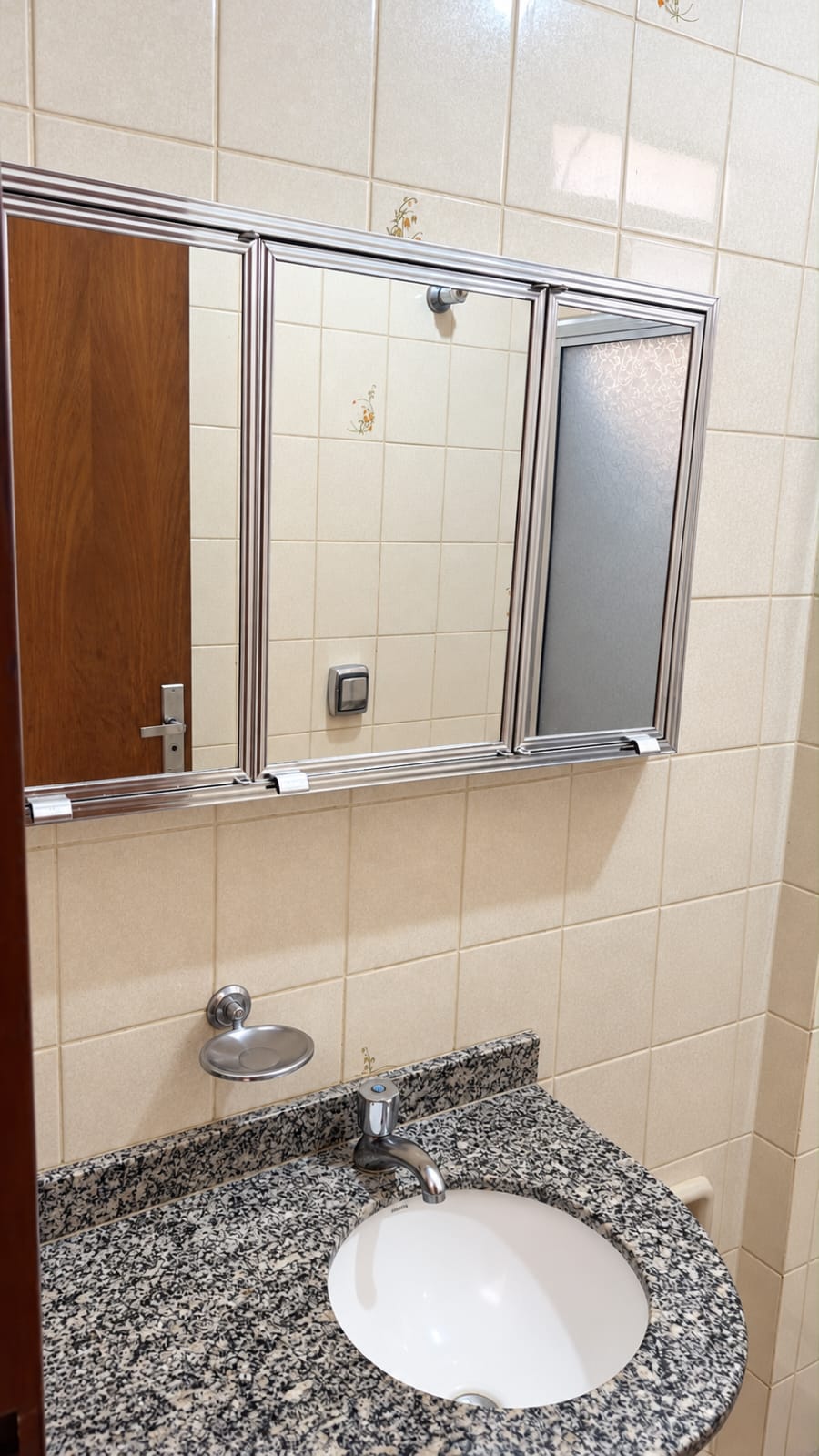 Apartamento com 3 Quartos, 50 m² e 1 Vaga na Zona 07 - Maringá/PR