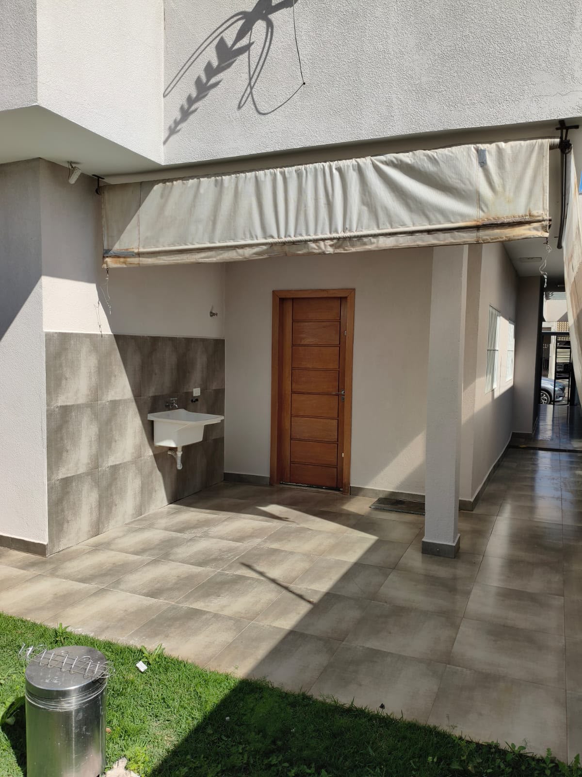 🏡 CASA PARA LOCAÇÃO | 1 SUÍTE + 2 QUARTOS, COZINHA MOBILIADA E JARDIM ✨