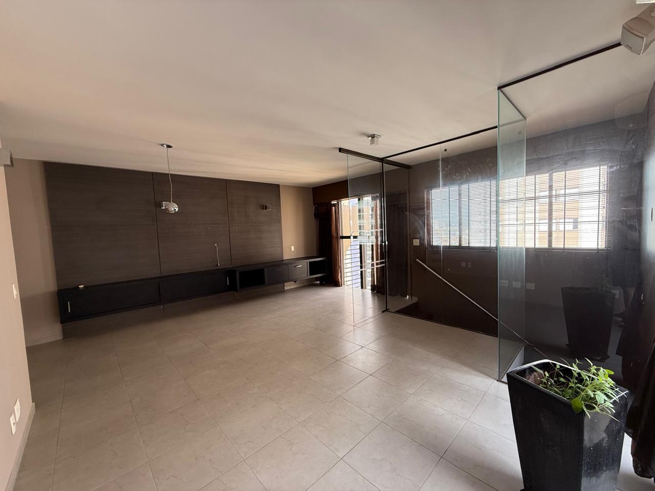 Cobertura Duplex Ed. Solar Saint Onoré com 4 Quartos e 220 m² para locação - Centro, Londrina/PR