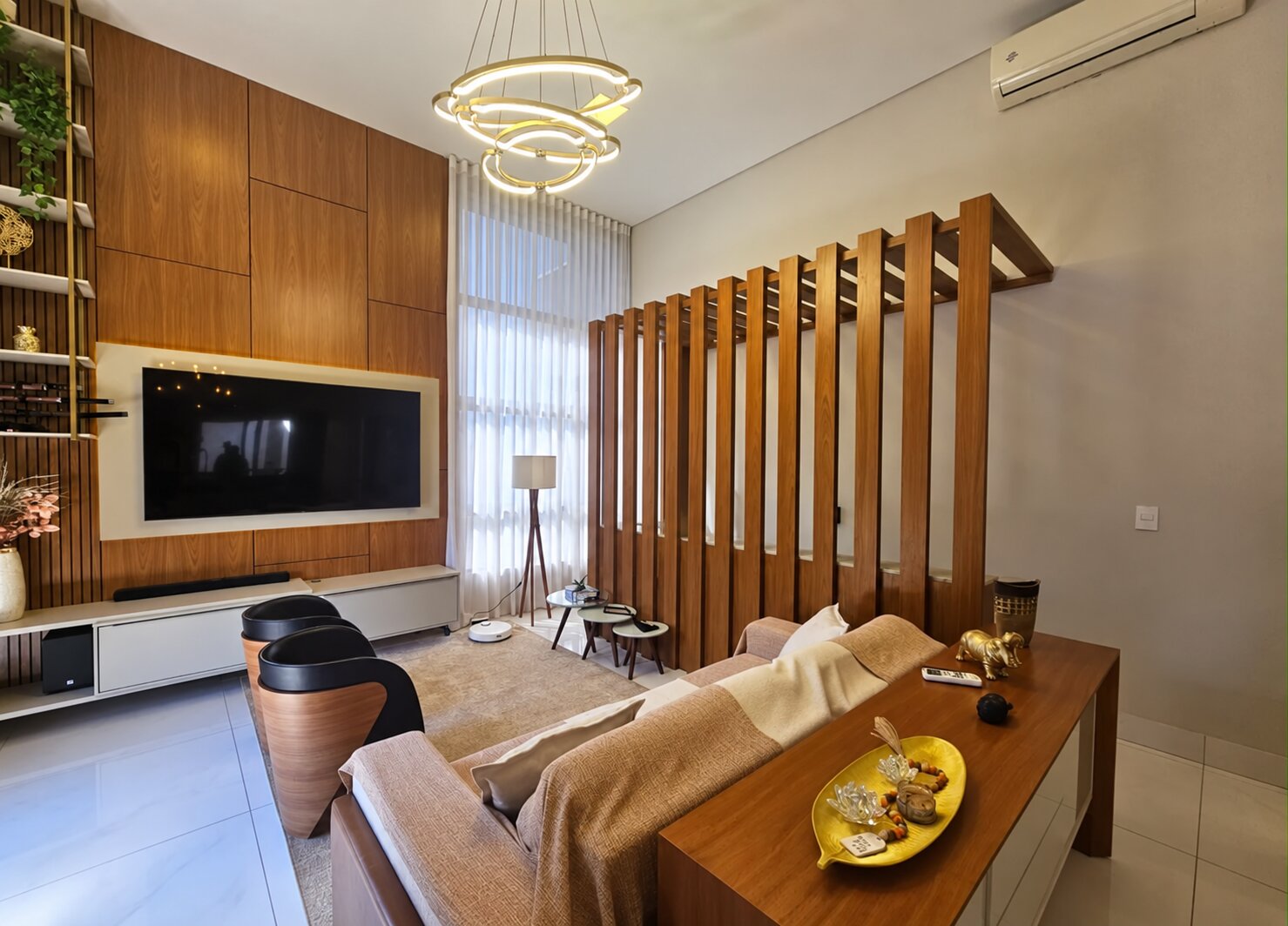Casa com 3 Quartos, 276 m² à Venda no Jardim São Conrado - Maringá/PR