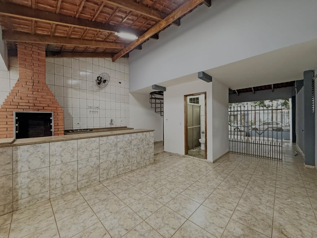 🏡 CASA PARA LOCAÇÃO | 1 SUÍTE + 2 QUARTOS, CHURRASQUEIRA E 3 VAGAS NA VILA ESPERANÇA ✨
