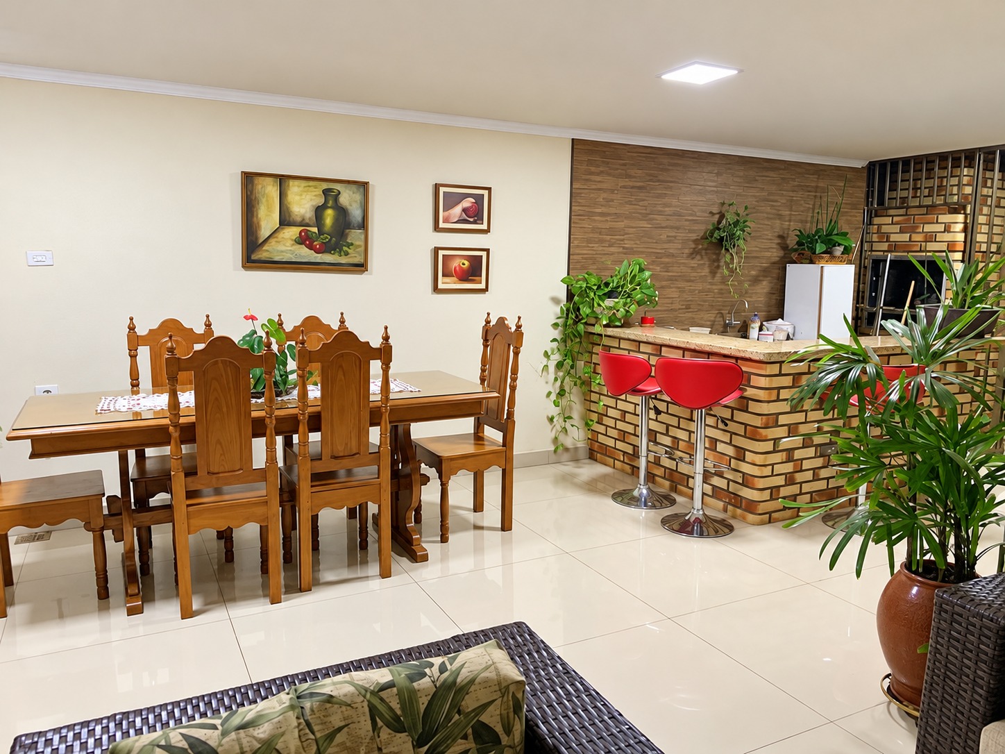 Casa com 5 Quartos, 400 m² - Zona 07, Maringá/PR