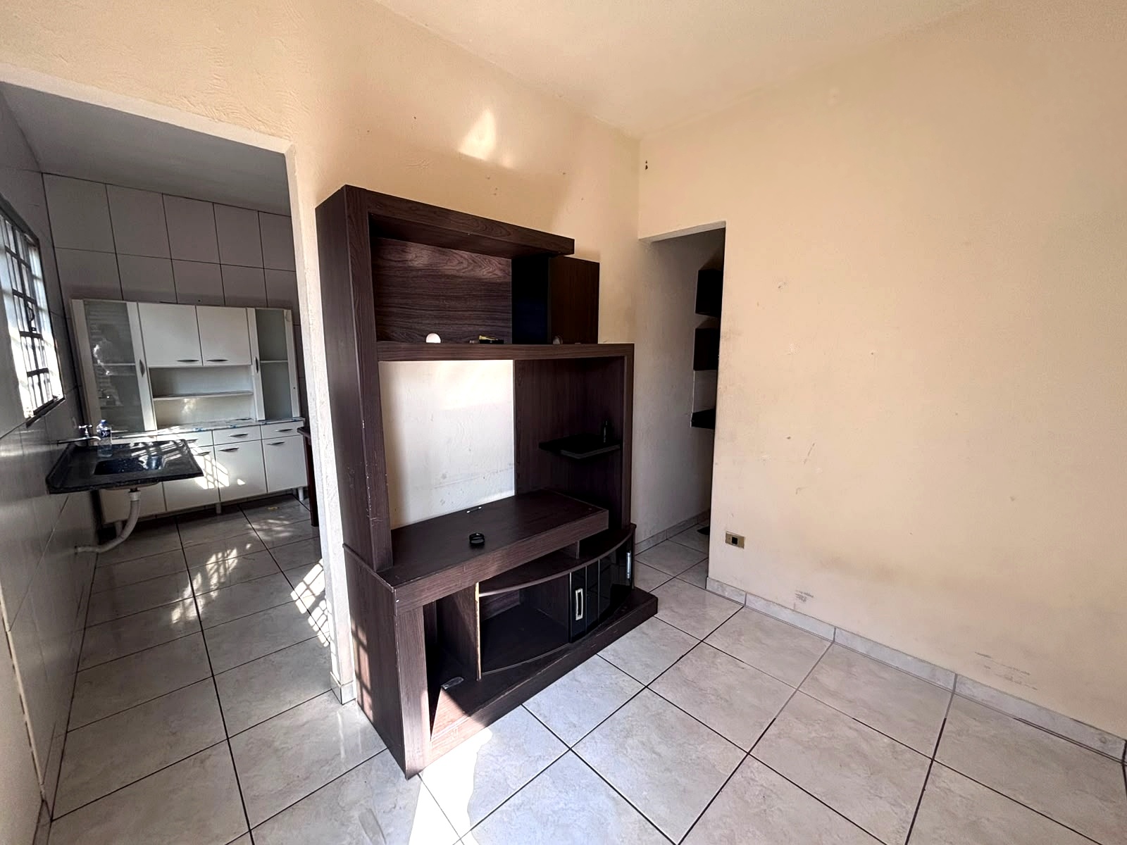 Kitnet com 2 Quartos e 60 m² - Vila Esperança, Maringá/PR