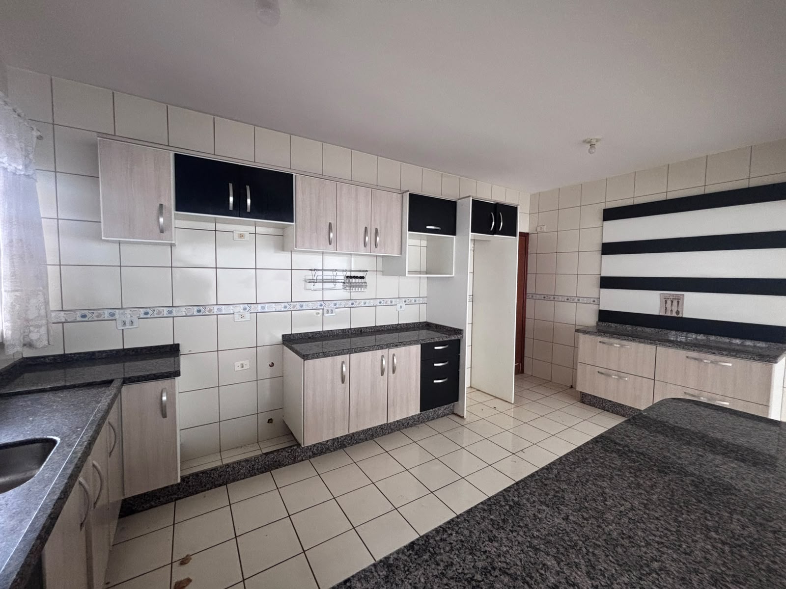 Casa com 3 Quartos, 115 m² - Jardim Imperial II, Maringá/PR