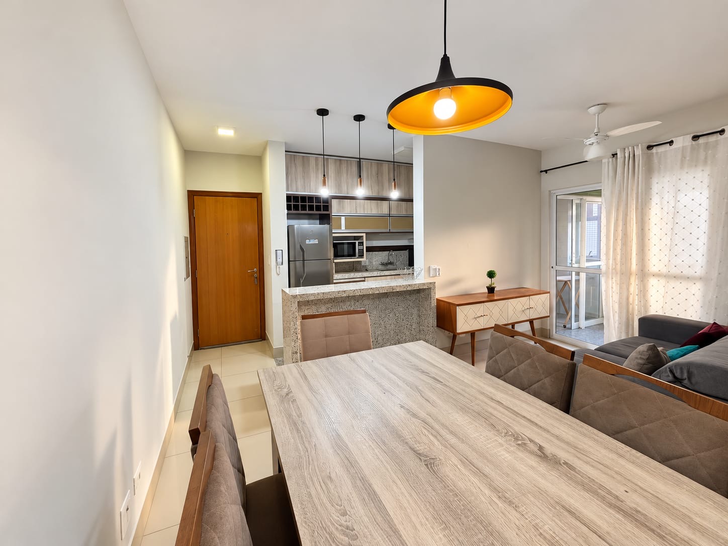 Excelente apartamento com 3 Quartos e 78m² para alugar na Zona 01 - Maringá/PR