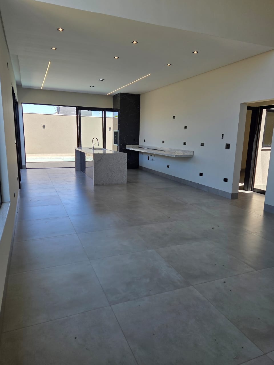 Excelente casa para locação/ venda  com 3 Suítes, 206 m² - Jardim Espanha, Maringá/PR