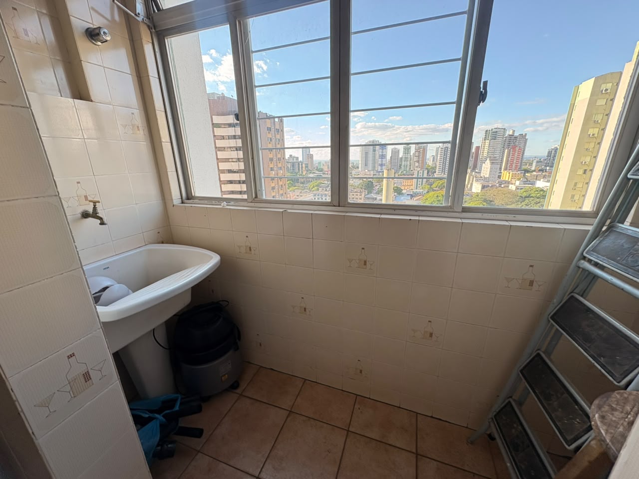 🏢 Apartamento para Locação | 1 Suíte • Garagem • Salão de Festas ✨