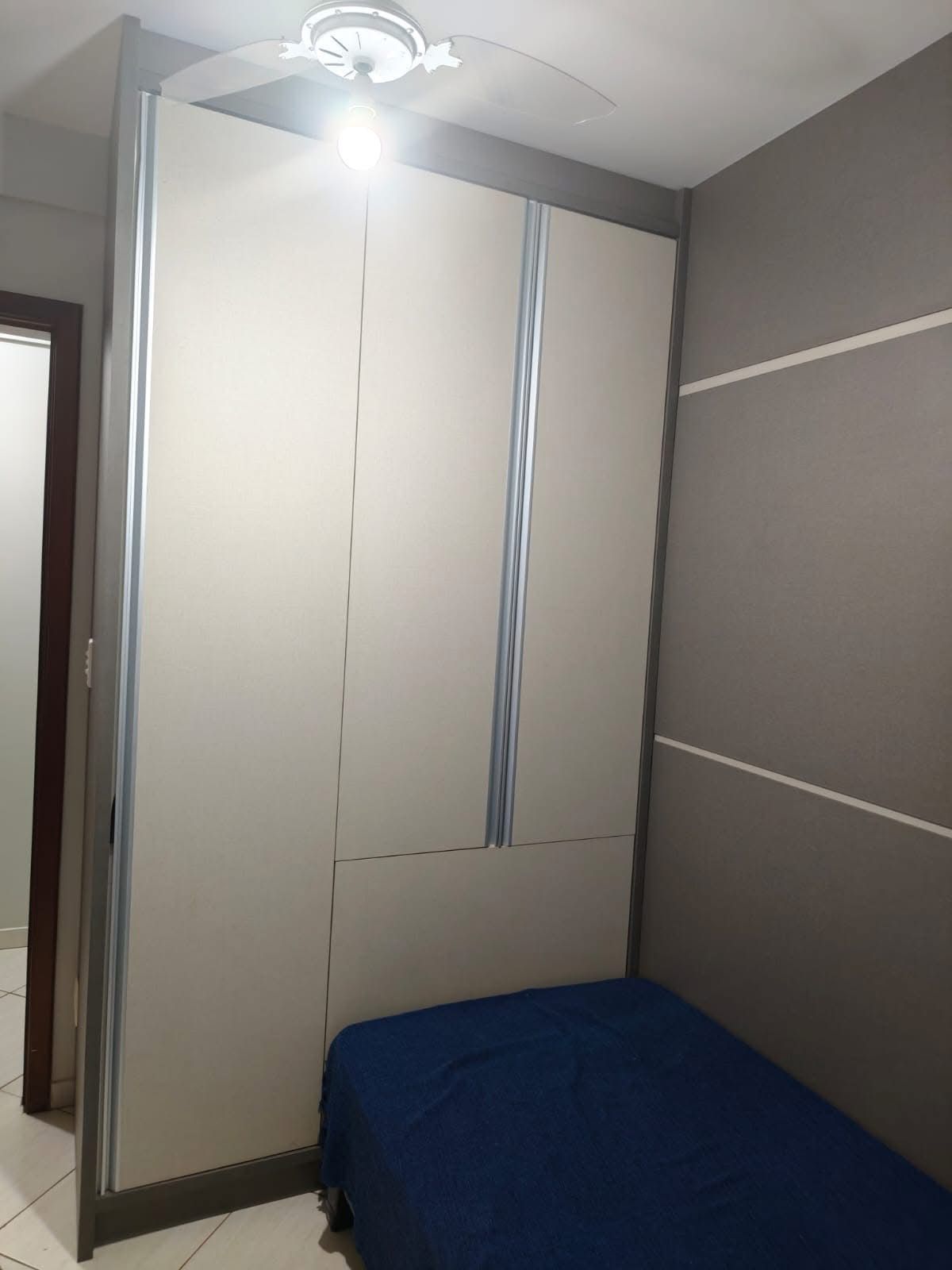 Apartamento Mobiliado para Locação com 3 Quartos no Residencial Vitória Régia – Maringá/PR