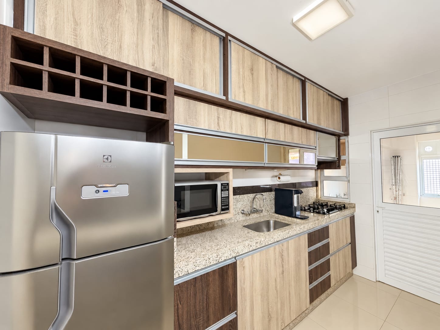 Excelente apartamento com 3 Quartos e 78m² para alugar na Zona 01 - Maringá/PR