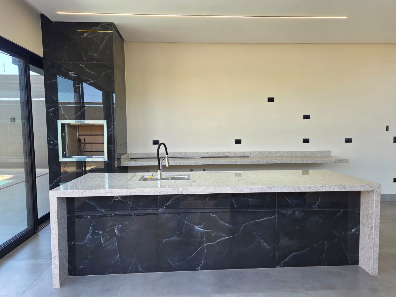 Excelente casa para locação/ venda  com 3 Suítes, 206 m² - Jardim Espanha, Maringá/PR