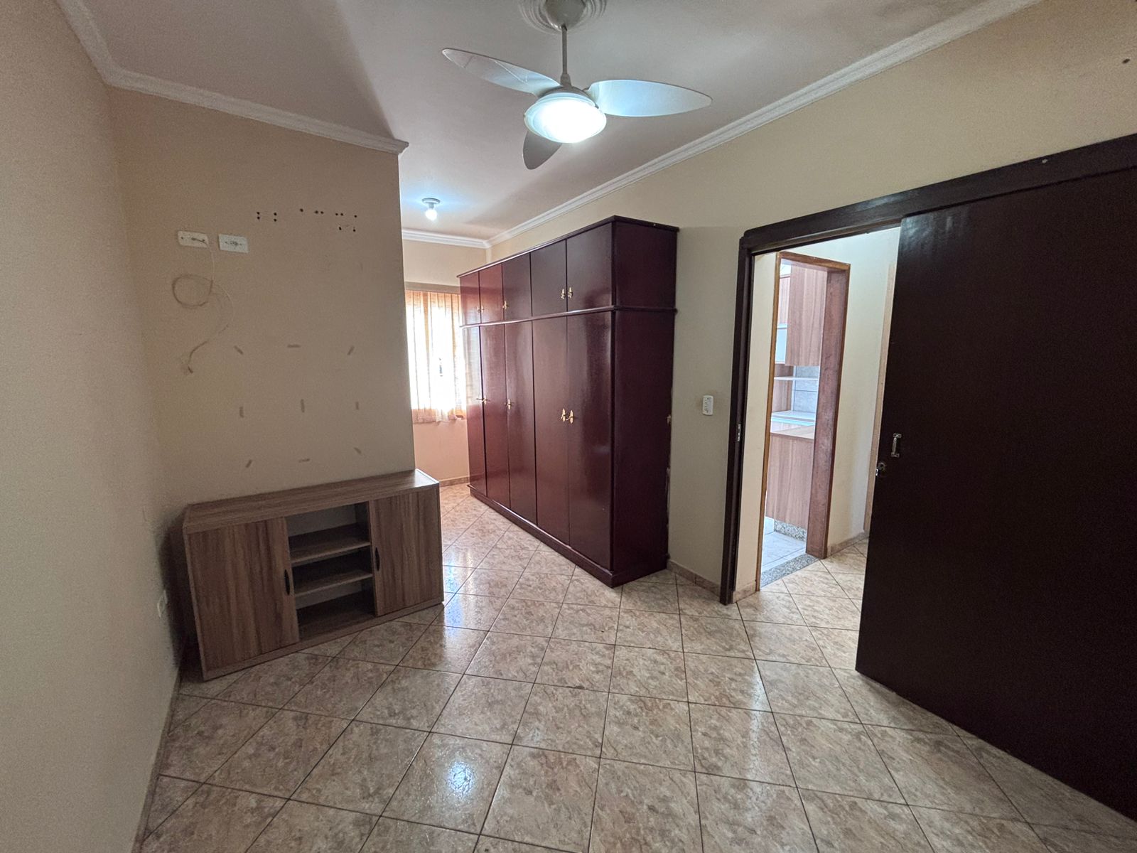 Apartamento com 3 Quartos, 130 m² no Parque Residencial Tuiuti - Maringá/PR