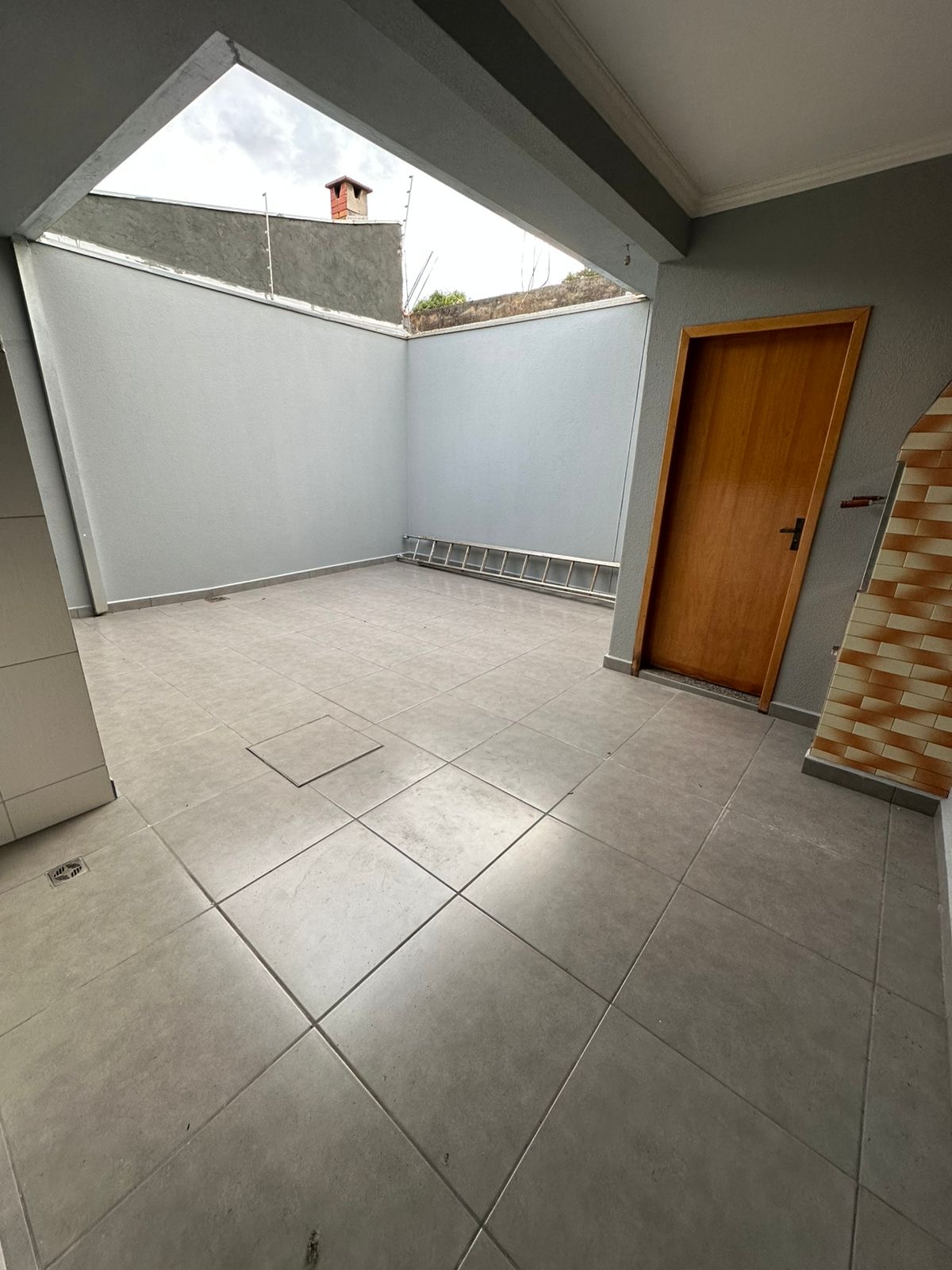 Casa à Venda no Jardim Dias I – 3 Quartos, Suíte e 3 Vagas de Garagem!