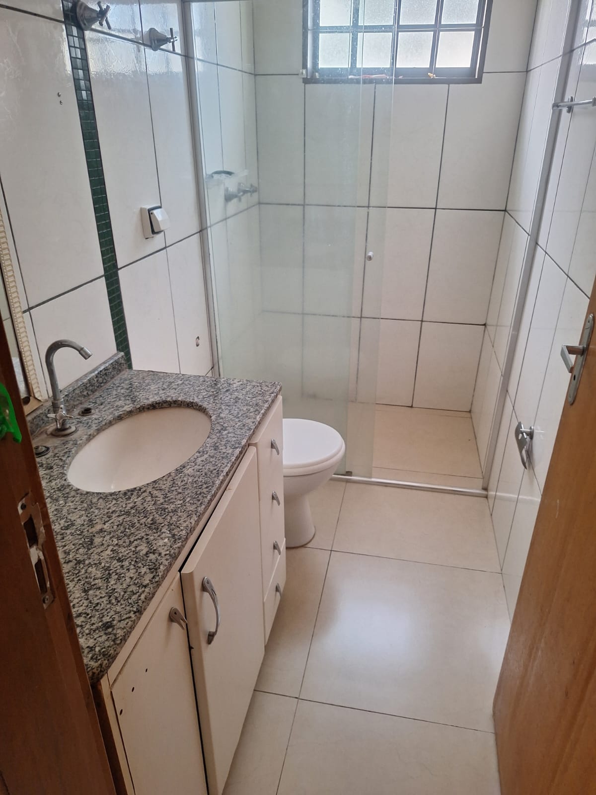 Casa para alugar 2 quartos + 1 suíte