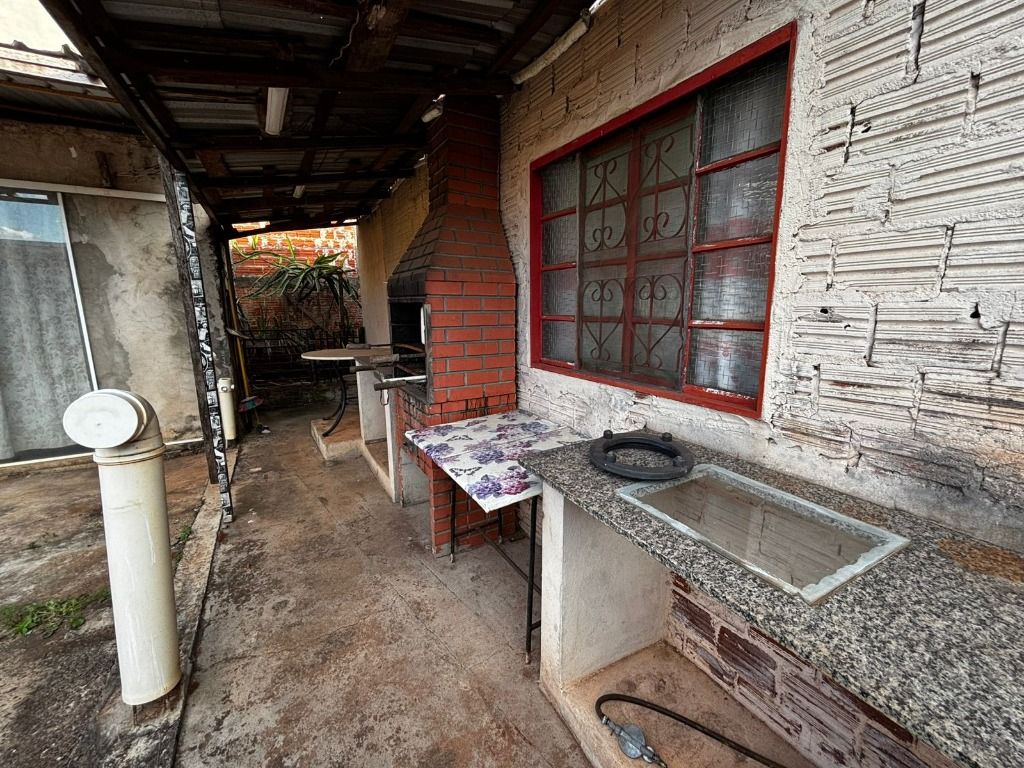 Casa para Alugar com 2 Quartos e 100m²  no Jardim Verão em Sarandi/PR