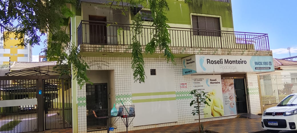 Apartamento  com 1 quarto e sacada em Maringá