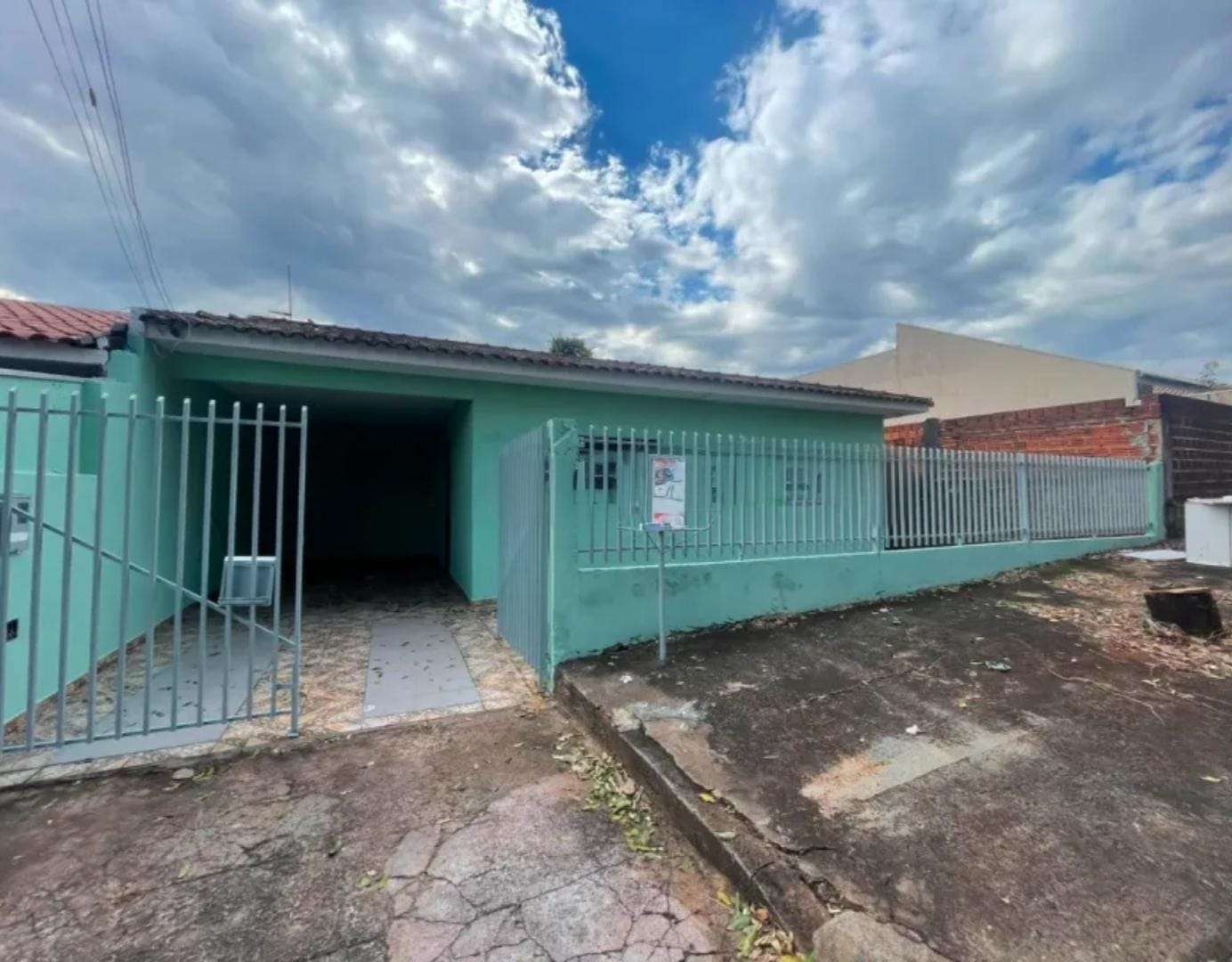 Casa para alugar com 2 Quartos em Maringá