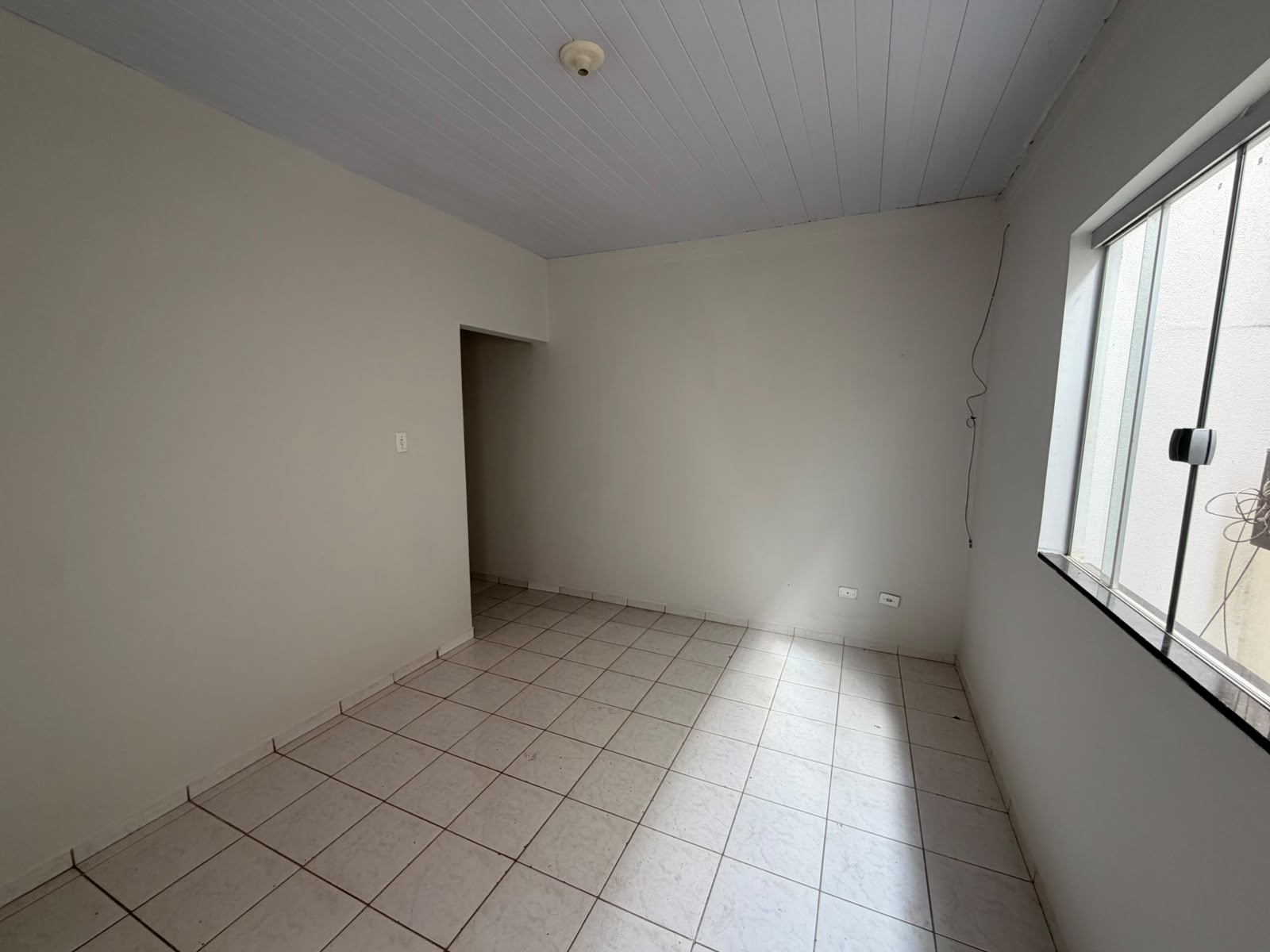 Casa com 2 Quartos e 70m² à Venda no Jardim Liberdade III, Maringá/PR