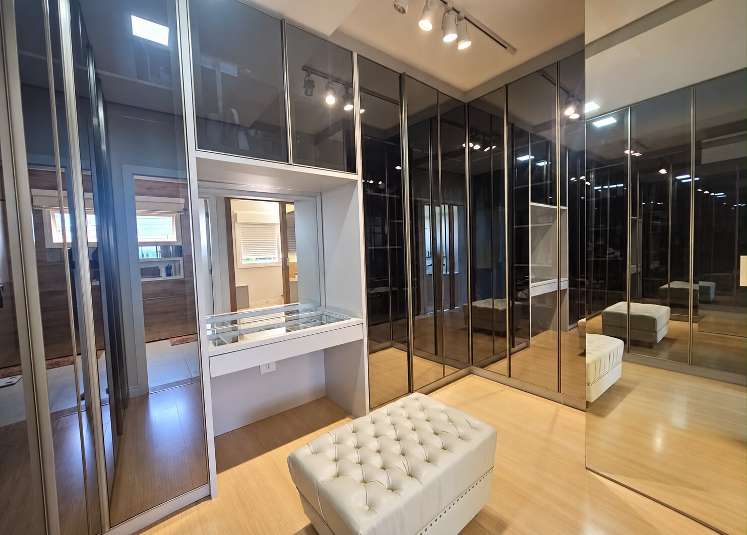 Casa com 3 Quartos, 276 m² à Venda no Jardim São Conrado - Maringá/PR