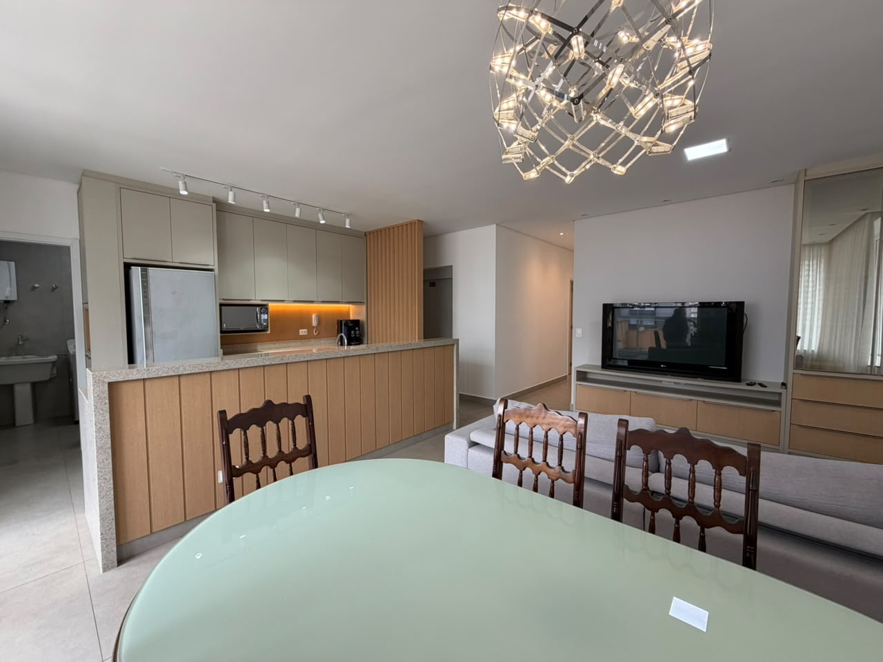 Apartamento com 3 Quartos, 116m² e 2 Vagas na Zona 07 - Maringá/PR