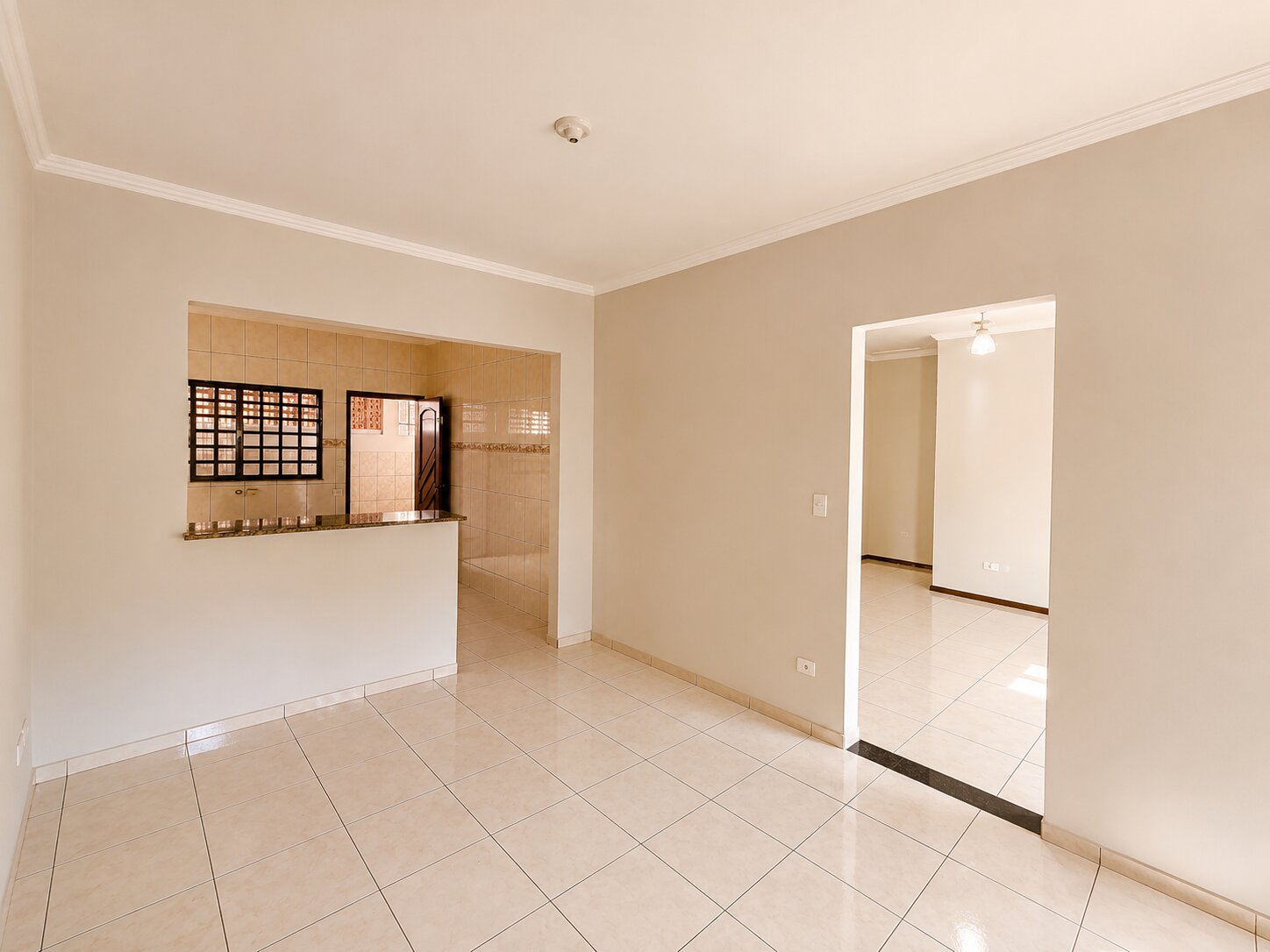 Casa com 3 Quartos, 120m² - Parque Industrial 200, Maringá/PR