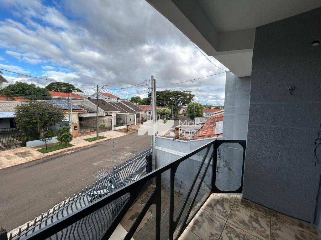 Casa com 3 dormitórios para alugar, 120 m² por R$ 2.200,00/mês - Jardim Novo Oásis - Maringá/PR