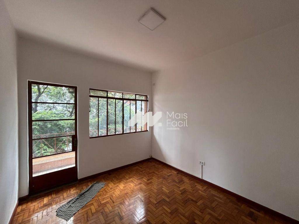 Apartamento com 3 dormitórios para alugar, 110 m² por R$ 2.700,00/mês - Zona 01 - Maringá/PR