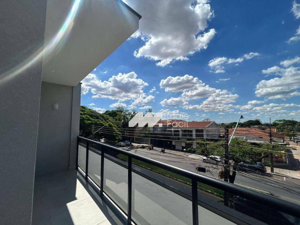 Sobrado com 3 dormitórios para alugar, 150 m² por R$ 3.500,00/mês - Jardim Alvorada - Maringá/PR