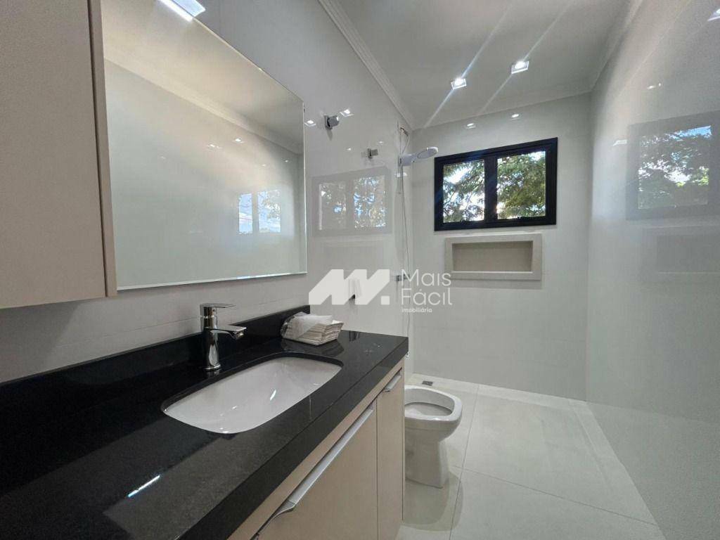 Sobrado com 3 dormitórios para alugar, 150 m² por R$ 3.500,00/mês - Jardim Alvorada - Maringá/PR
