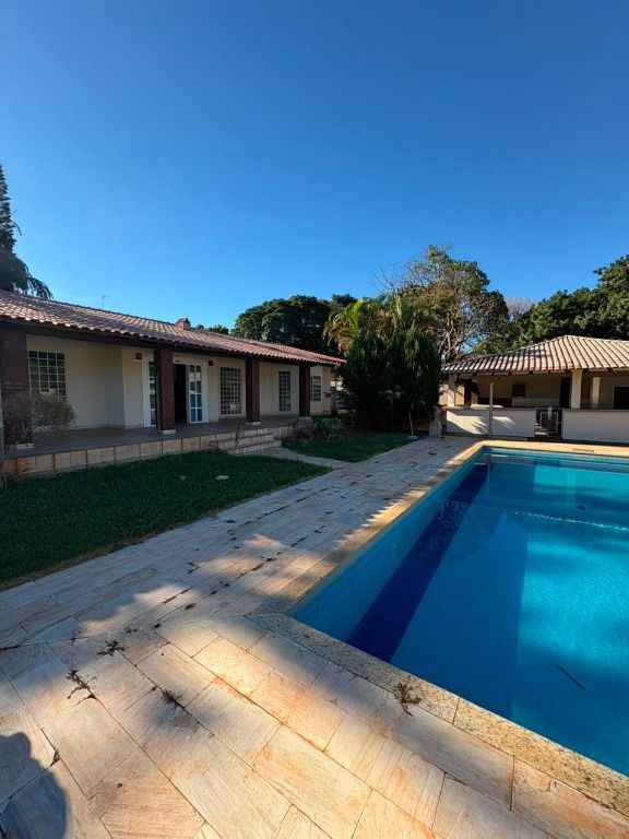 Casa com 3 dormitórios para alugar, 200 m² por R$ 5.500,00/mês - Jardim Nova Independência - Sarandi/PR