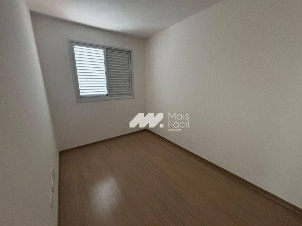 Apartamento com 2 dormitórios para alugar, 50 m² por R$ 2.300,00/mês - Jardim Aclimação - Maringá/PR