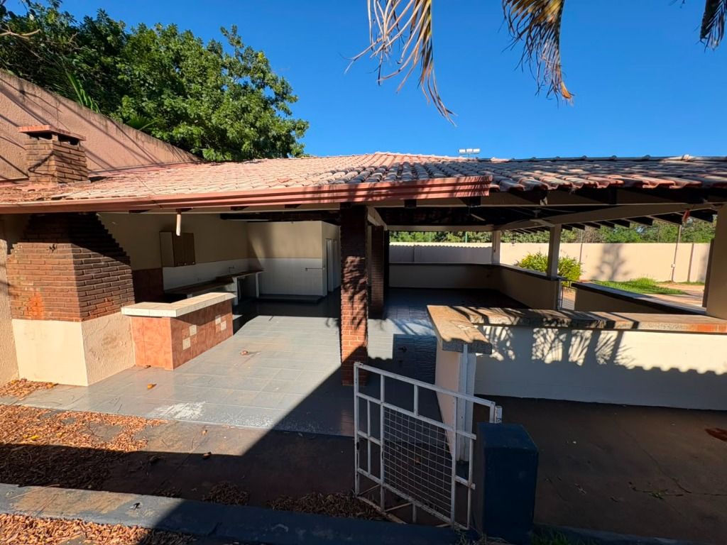 Casa com 3 dormitórios para alugar, 200 m² por R$ 5.500,00/mês - Jardim Nova Independência - Sarandi/PR