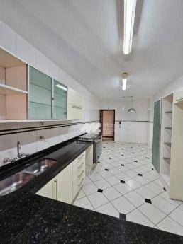 Apartamento em frente ao shopping
