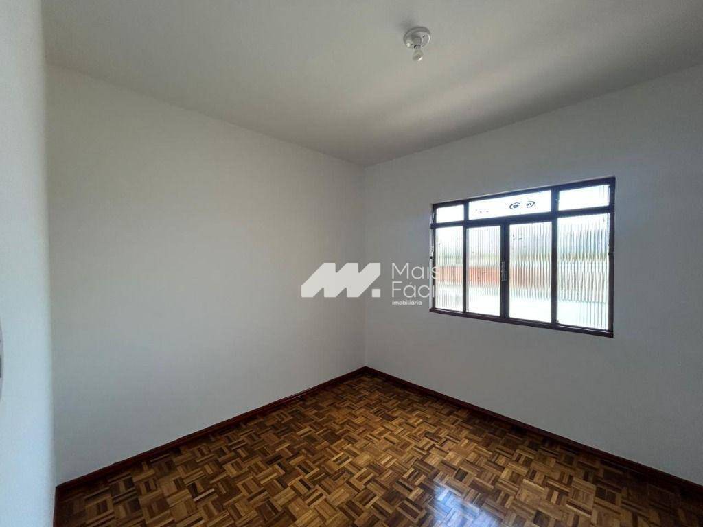 Apartamento com 3 dormitórios para alugar, 110 m² por R$ 2.800,00/mês - Zona 01 - Maringá/PR