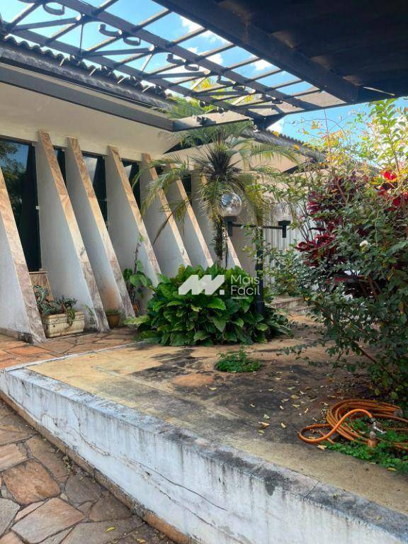 Casa para alugar, 362 m² por R$ 16.500,00/mês - Zona 04 - Maringá/PR