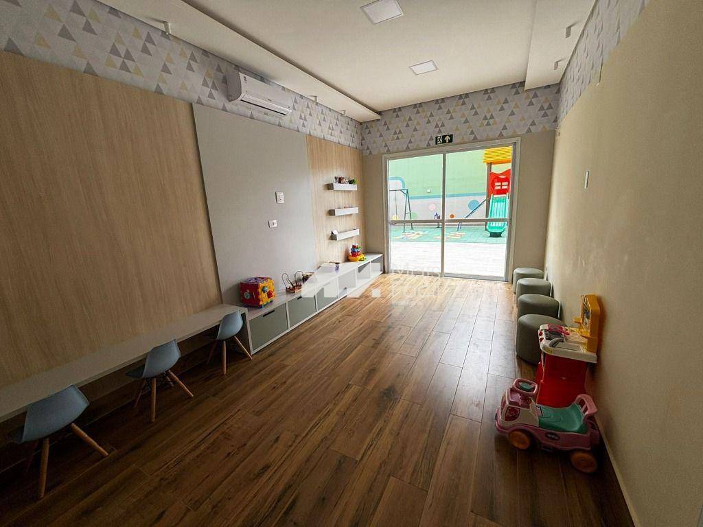 Apartamento com 2 dormitórios para alugar, 50 m² por R$ 2.300,00/mês - Jardim Aclimação - Maringá/PR