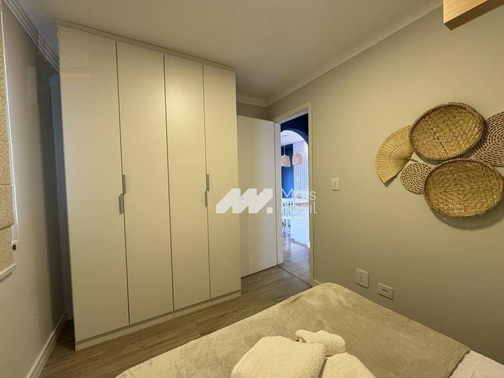 Apartamento com 2 dormitórios para alugar, 46 m² por R$ 2.900,00/mês - Jardim Ipanema - Maringá/PR