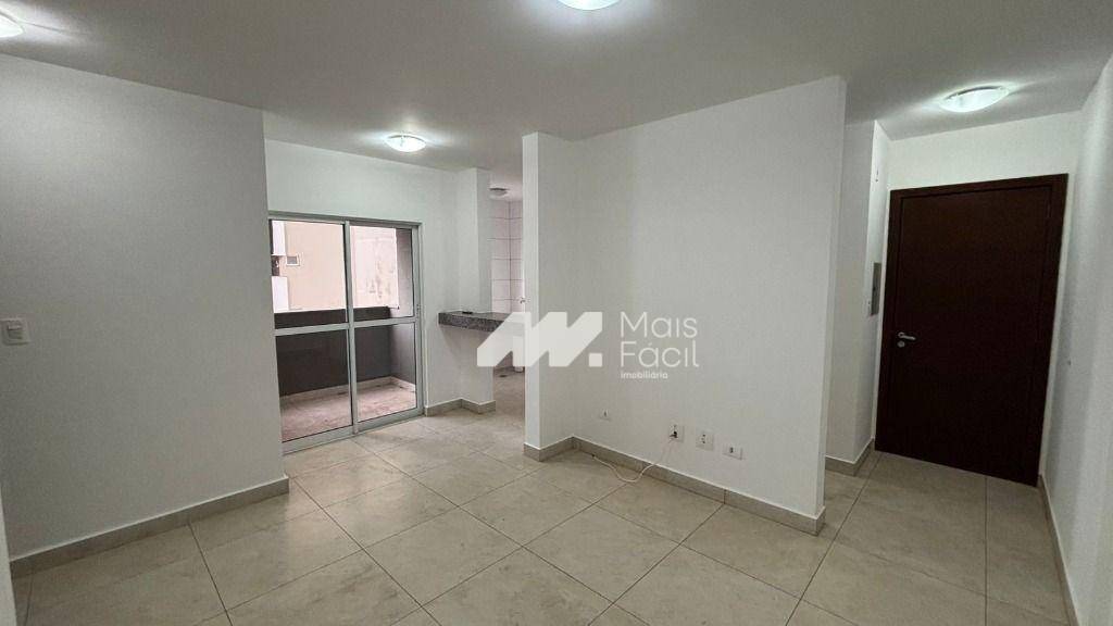 Apartamento com 2 dormitórios para alugar, 55 m² por R$ 2.450,00/mês - Zona 07 - Maringá/PR