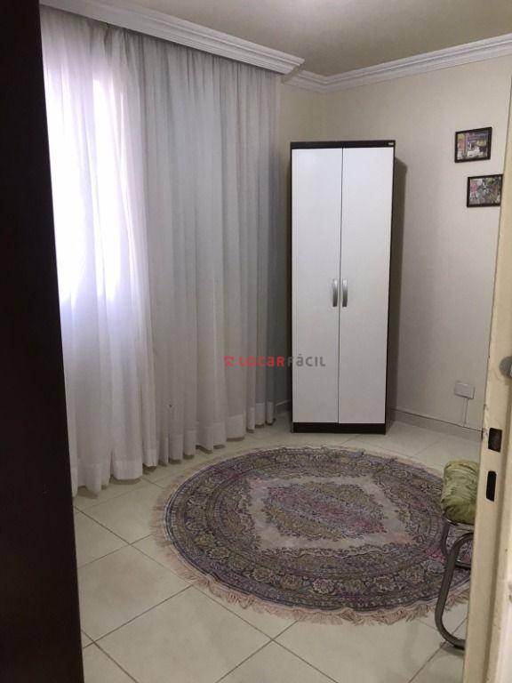 Apartamento com 3 dormitórios para alugar, 55 m² por R$ 2.460,00/mês - Vila Bosque - Maringá/PR