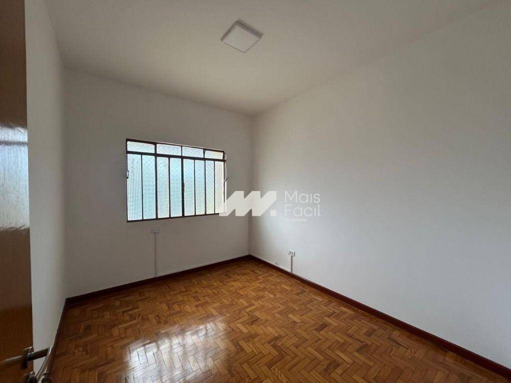 Apartamento com 3 dormitórios para alugar, 110 m² por R$ 2.700,00/mês - Zona 01 - Maringá/PR