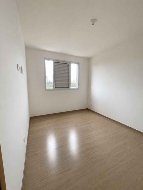 Apartamento com 2 dormitórios para alugar, 65 m² por R$ 2.600,00/mês - Jardim Aclimação - Maringá/PR