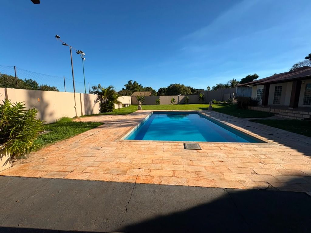 Casa com 3 dormitórios para alugar, 200 m² por R$ 5.500,00/mês - Jardim Nova Independência - Sarandi/PR
