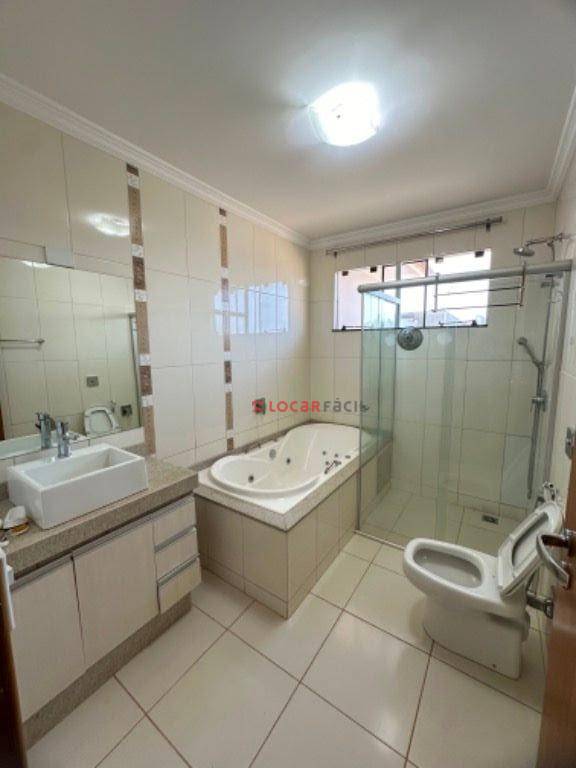 Sobrado com 4 dormitórios à venda, 250 m² por R$ 1.200.000,00 - Jardim Tóquio - Maringá/PR