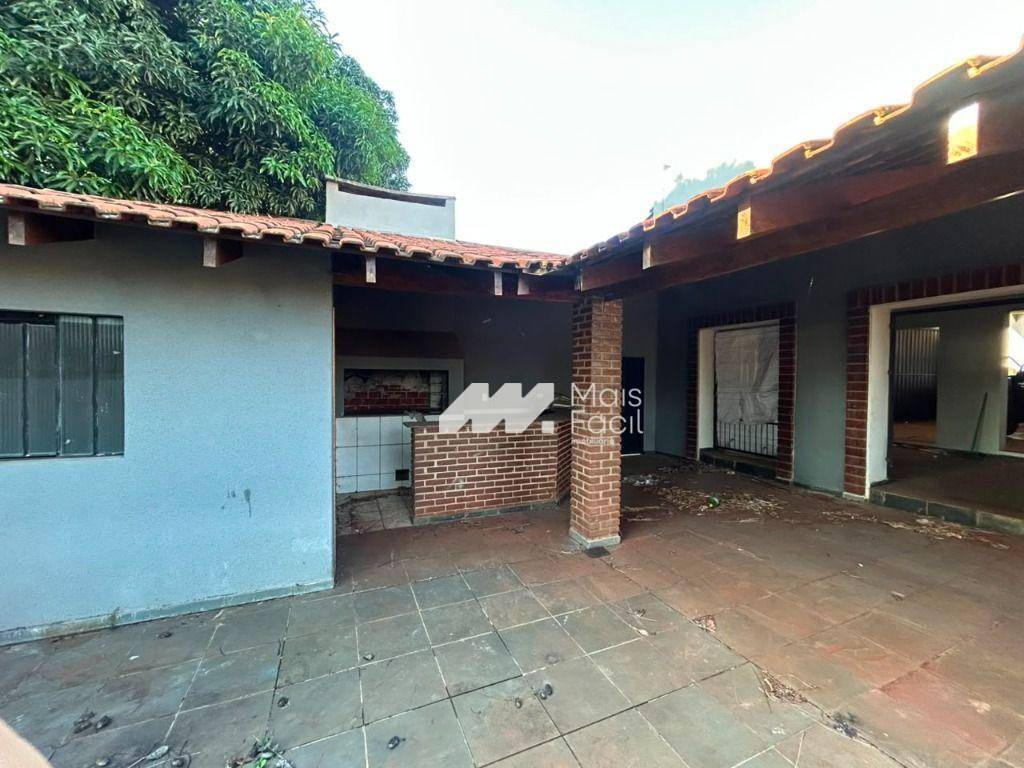 Casa com 1 dormitório para alugar, 120 m² por R$ 2.500,00/mês - Jardim Macente - Marialva/PR