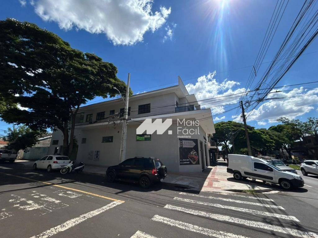 Sobrado com 3 dormitórios para alugar, 150 m² por R$ 3.500,00/mês - Jardim Alvorada - Maringá/PR