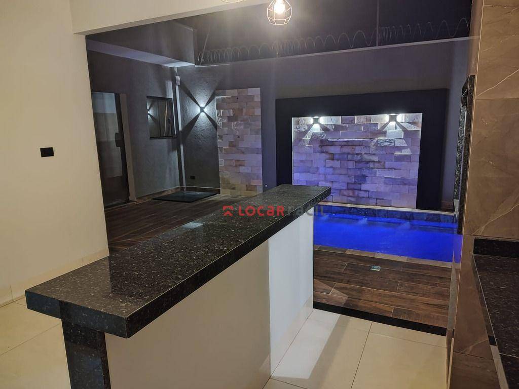 Casa com 3 dormitórios à venda, 141 m² por R$ 850.000,00 - Bom Jardim - Maringá/PR