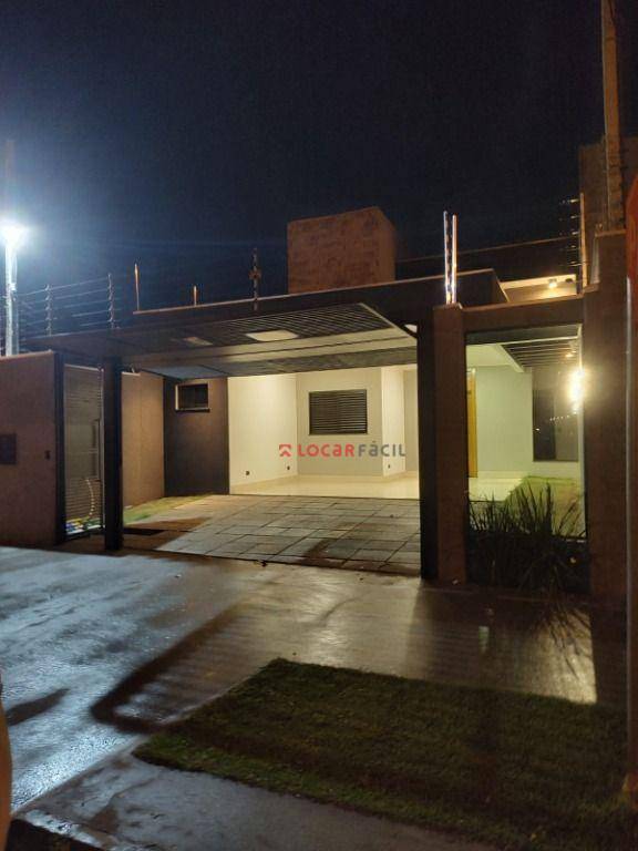 Casa com 3 dormitórios à venda, 141 m² por R$ 850.000,00 - Bom Jardim - Maringá/PR