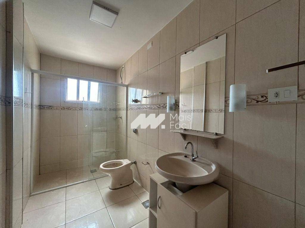 Apartamento com 3 dormitórios para alugar, 110 m² por R$ 2.700,00/mês - Zona 01 - Maringá/PR