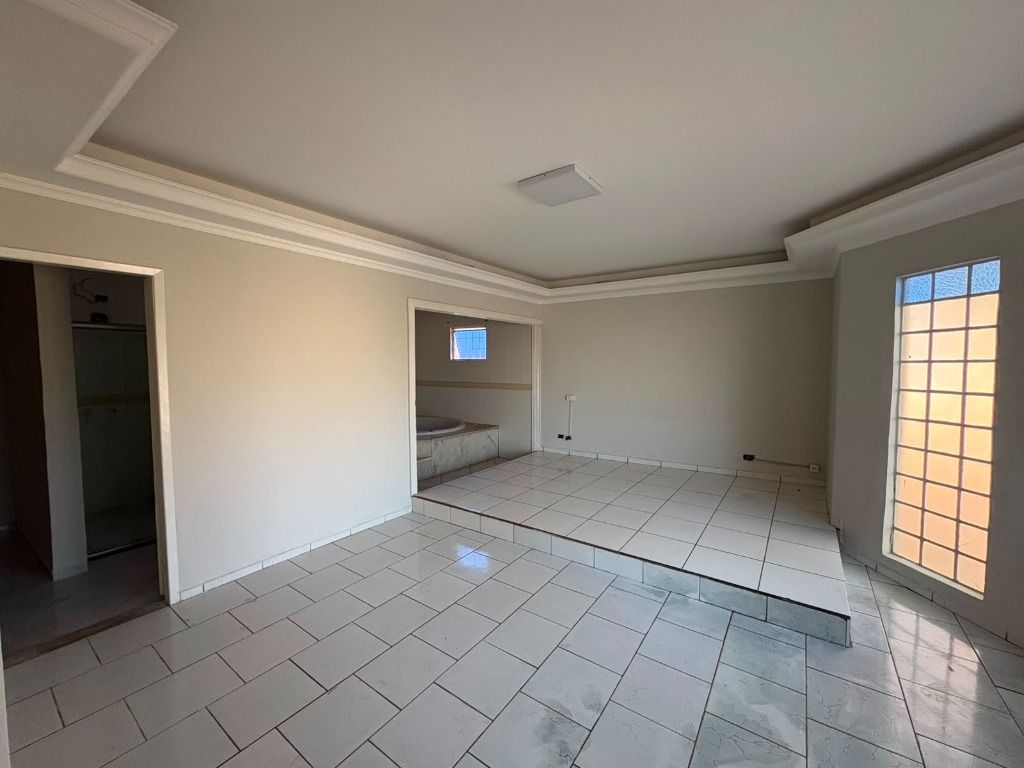 Casa com 3 dormitórios para alugar, 200 m² por R$ 5.500,00/mês - Jardim Nova Independência - Sarandi/PR