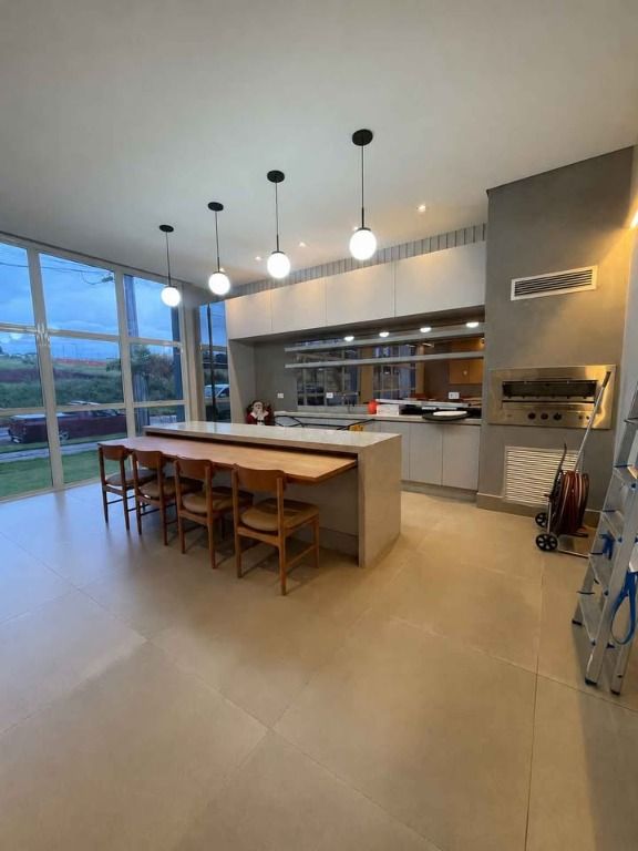 Apartamento com 2 dormitórios para alugar, 65 m² por R$ 2.600,00/mês - Jardim Aclimação - Maringá/PR